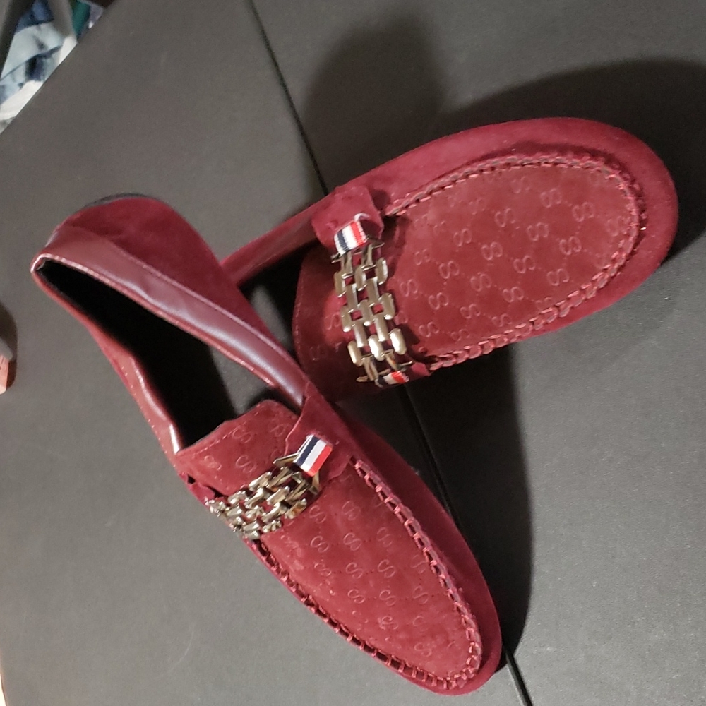 SALE⚡Suede maroon loafers sz 7/7.5 see description